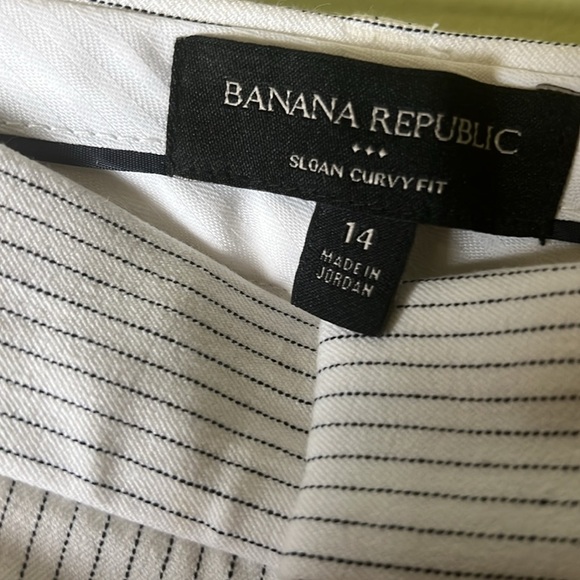 Banana Republic Black and White Striped Pants dressing, working, career. - Picture 4 of 6